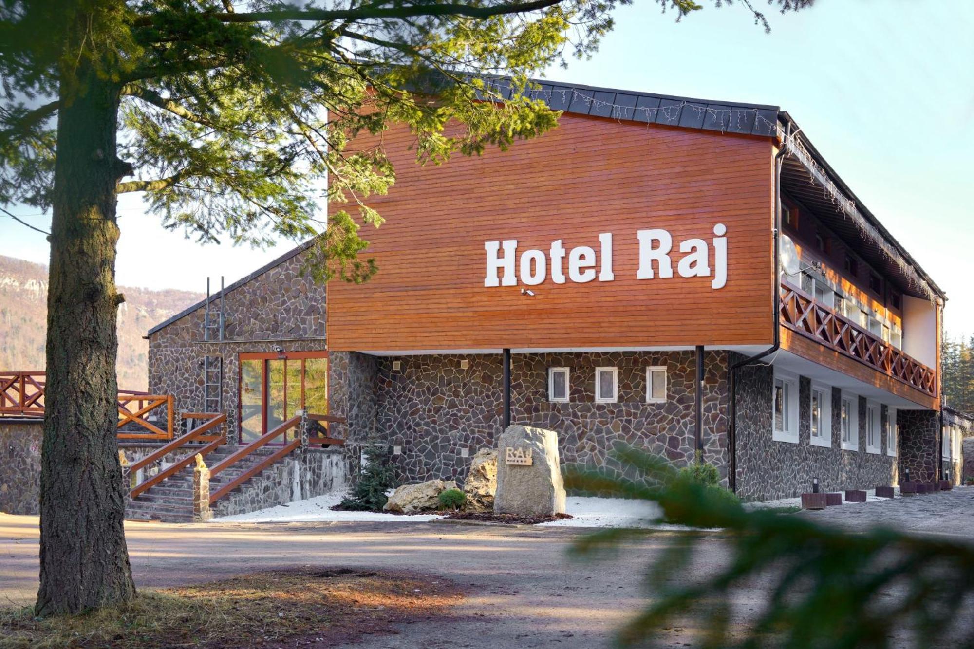 Hotel Raj Dedinky Extérieur photo