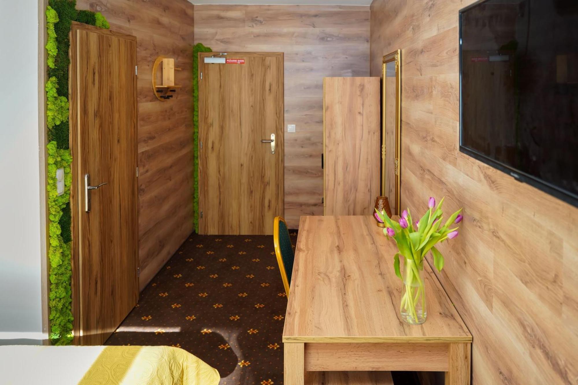 Hotel Raj Dedinky Extérieur photo